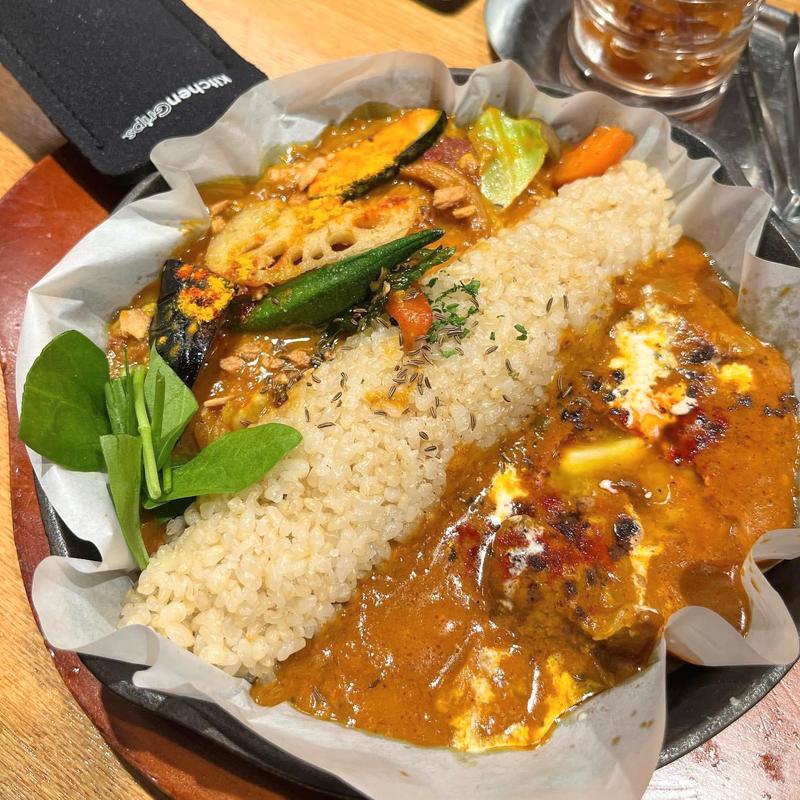 ハーフ&ハーフカレー(チキン・新野菜)(鉄板カレー 匠えん)