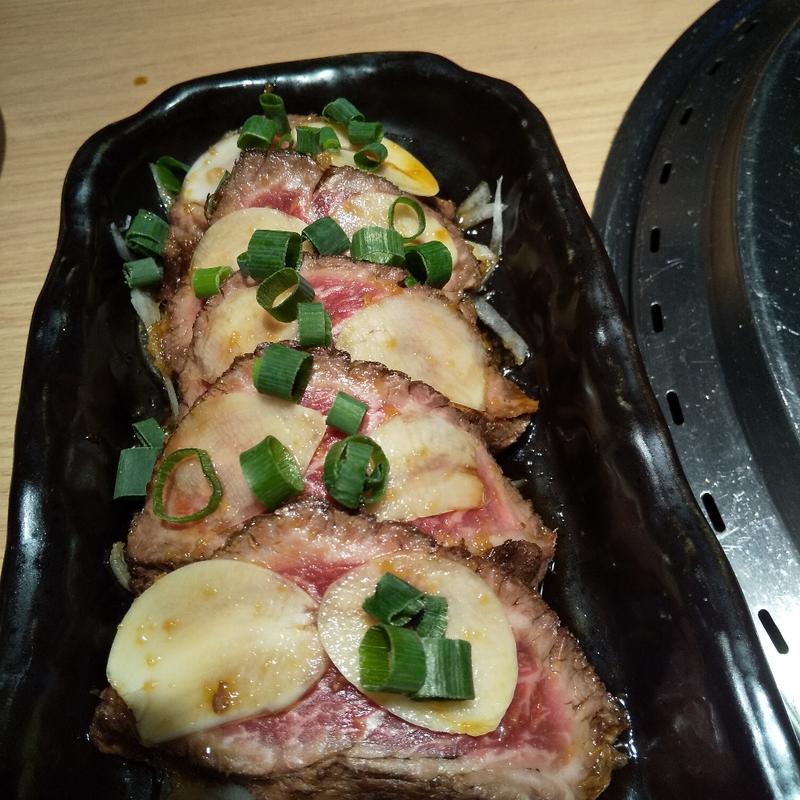 和牛のタタキ(ホルモン焼 幸永 新宿東口店)