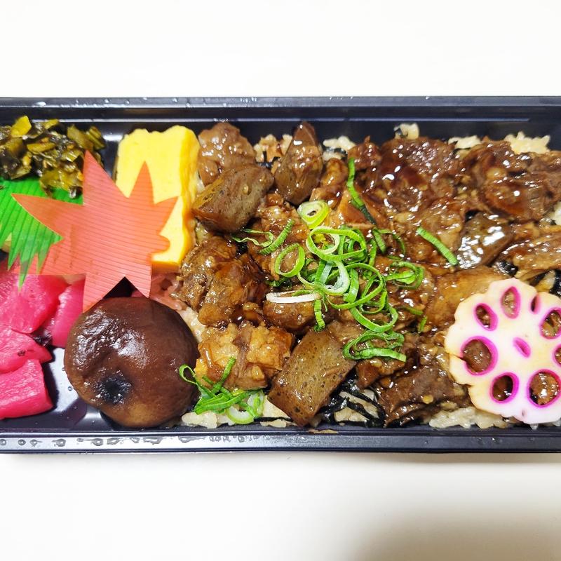 牛スジ煮込み弁当(川名肉店 )