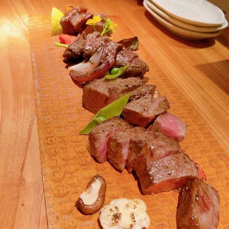 黒毛和牛グリルステーキ4種盛り合わせ(ダイニング 六望)