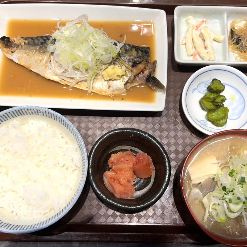鯖味噌定食：豚汁：明太子(酒と飯　たまる食堂)