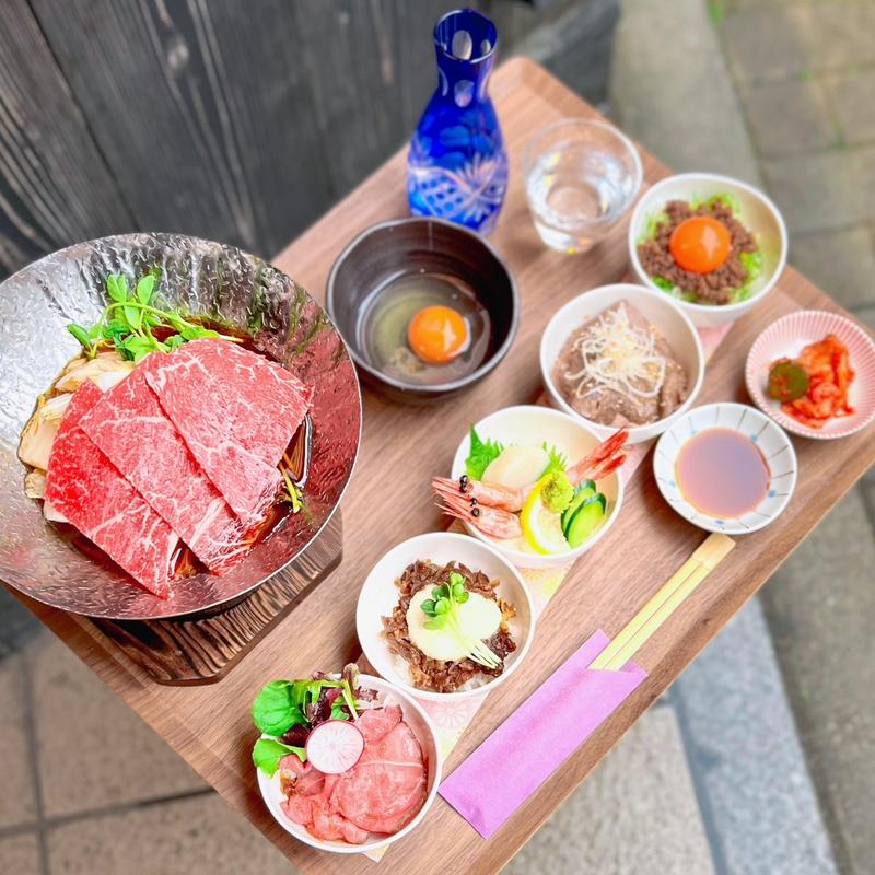 黒毛和牛尽くし　五食丼御膳　(牛とろ)