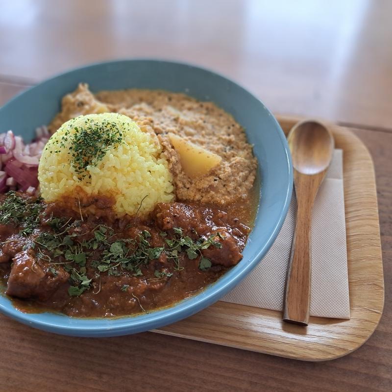 あいがけカレー(アルパカワークス)