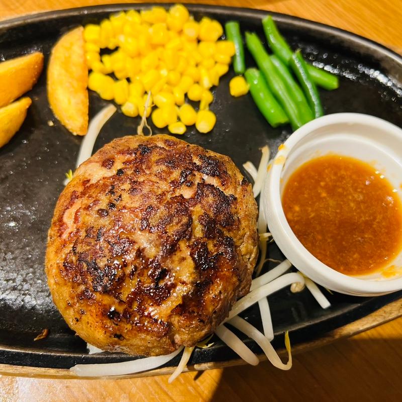 ハンバーグステーキ(ブルズグリル イオン幕張新都心)