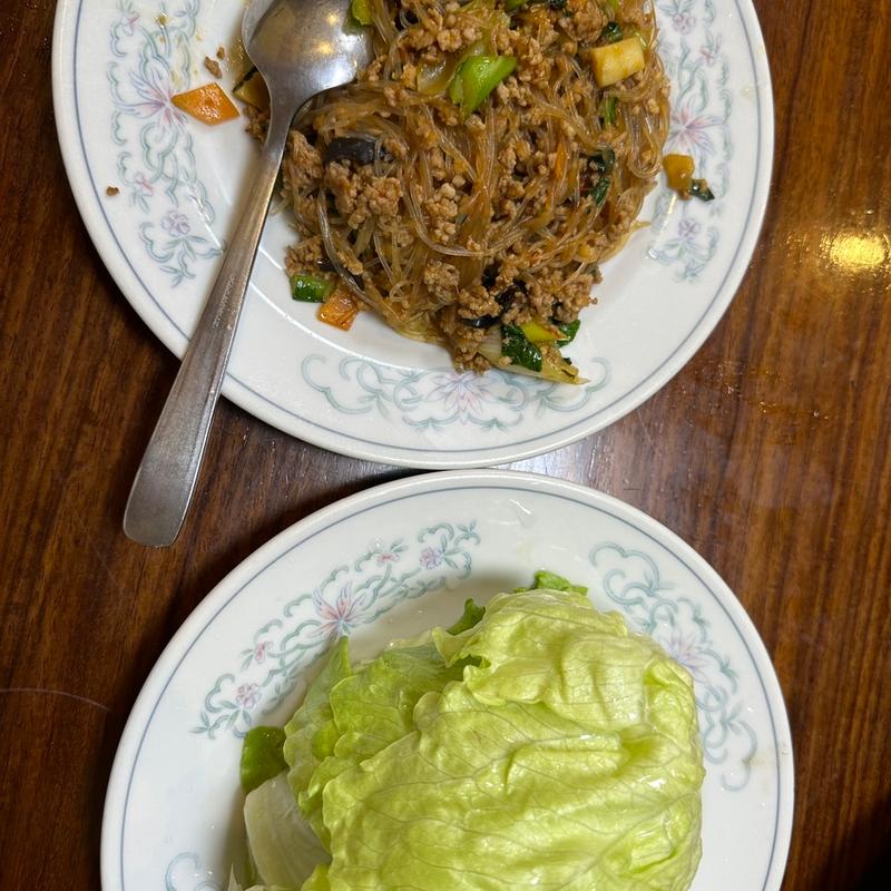 春雨ミンチのピリ辛炒め（レタス添え）(大来軒別館)