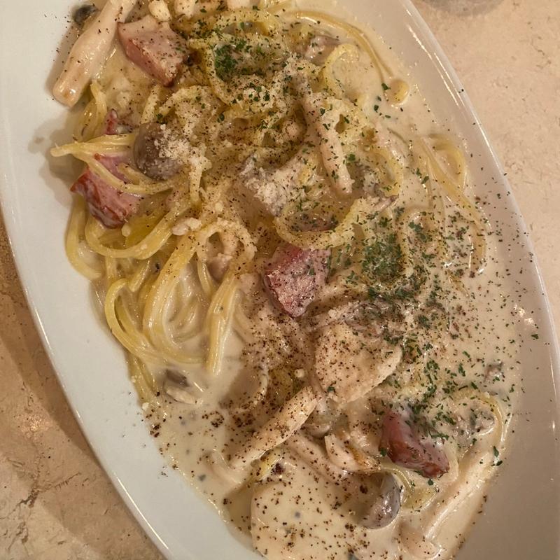 絶品！！黒胡椒のカルボナーラ(ザ パスタ&グリルズ)