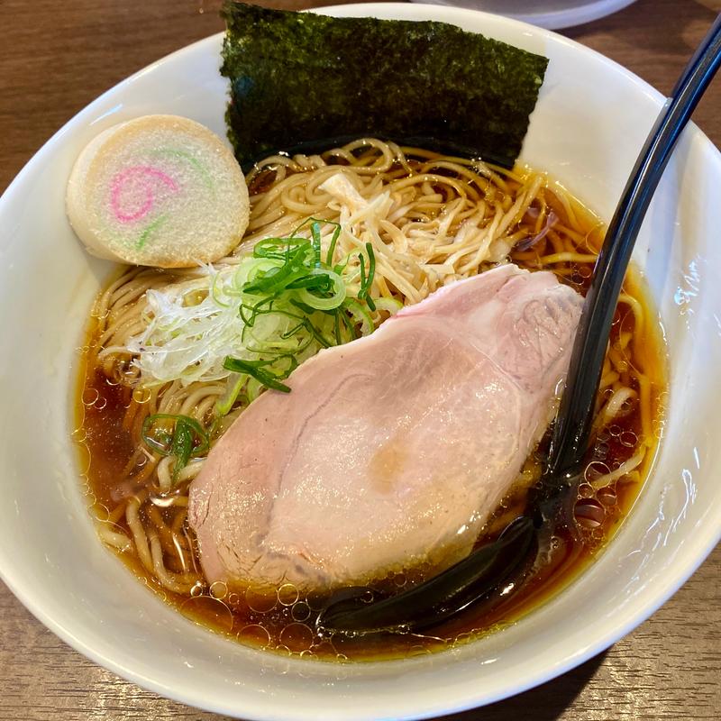 地鶏が香る丸鶏中華そば（醤油）(香味亭 （KOUMITEI）)