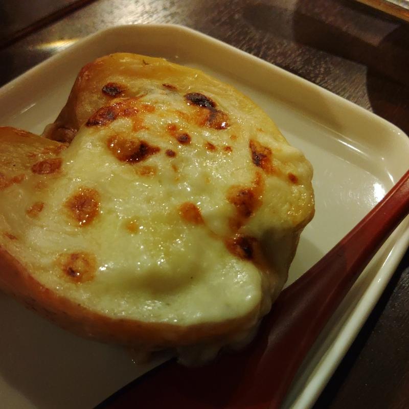 リンゴと牡蠣のグラタン(かき船 かなわ （かきふねかなわ）)