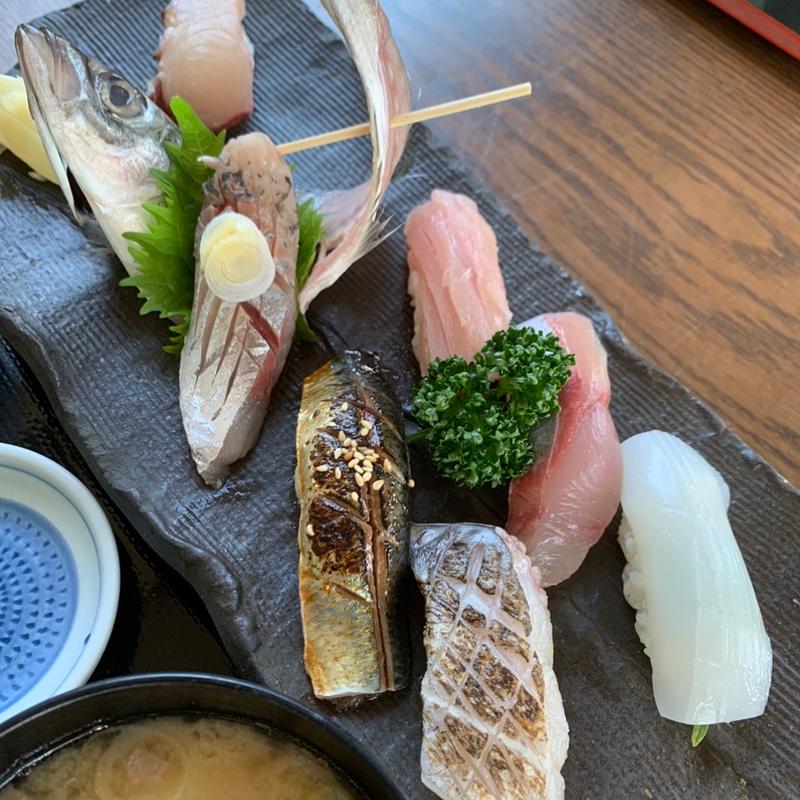 地魚にぎり(かねき鮨)