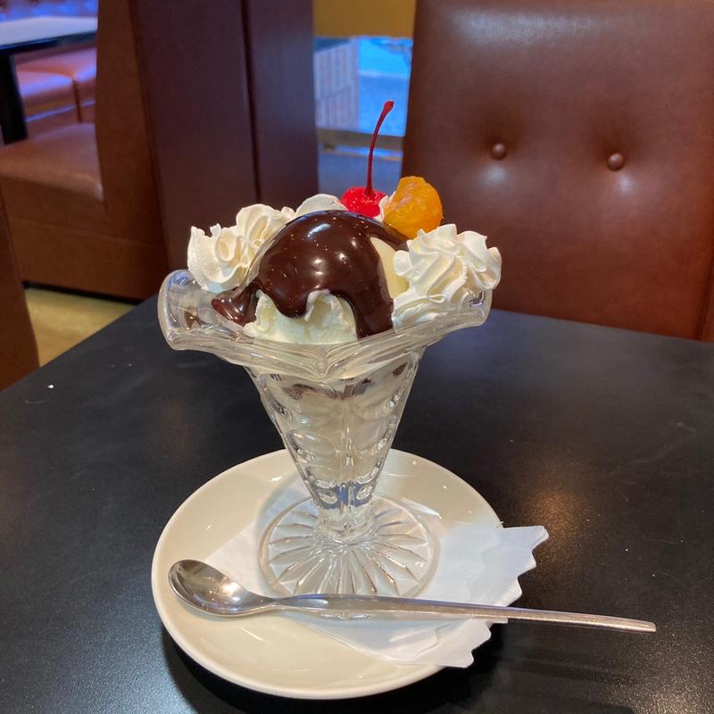 チョコレートパフェ(不二屋)