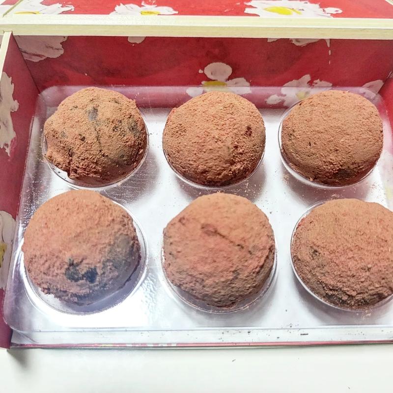 アロマ生トリュフ あまおう(チョコレートバンク)