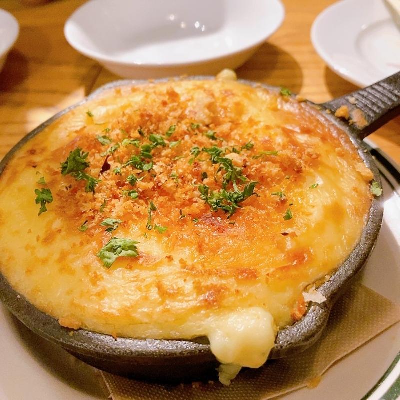 サーモンとマッシュポテトのグラタンパルマンティエ風(BIER LOVEN)