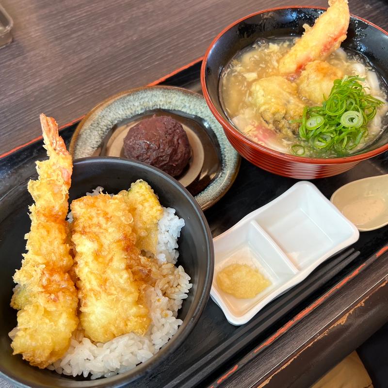 しあわせ海鮮セット(資さんうどん 大里店)