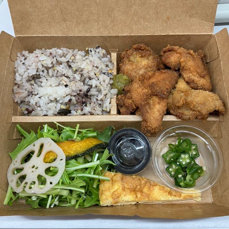 唐揚げ弁当(焼き鳥 鳥琴 本町店)