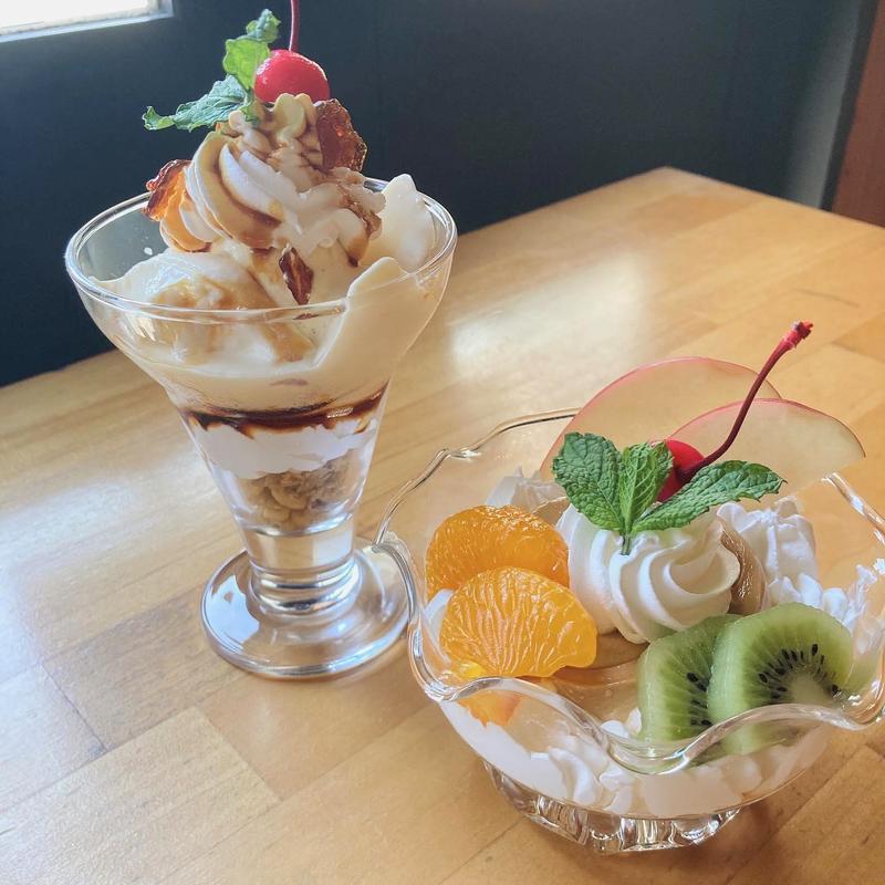 プリンパフェ プリンアラモード(glin coffee 元町１号店)