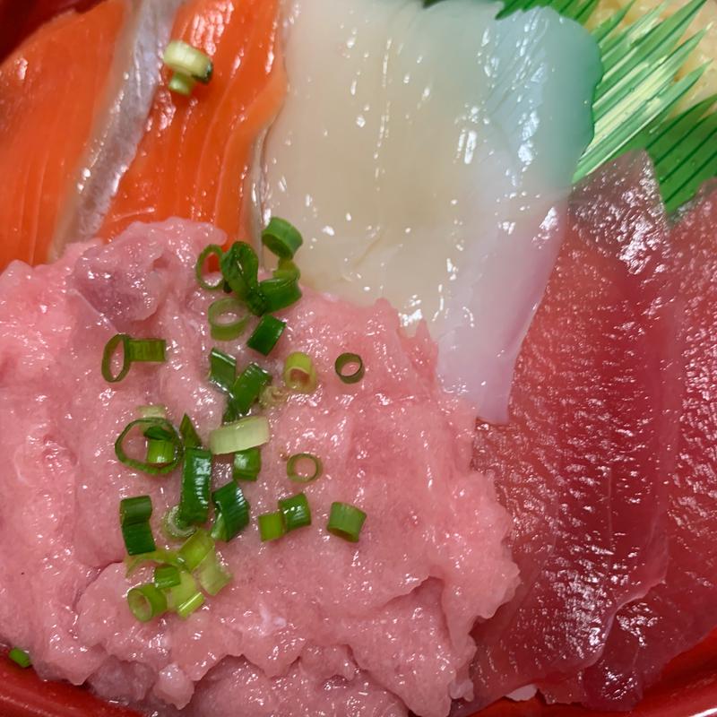 どんまる丼(三崎丼丸 高津店)