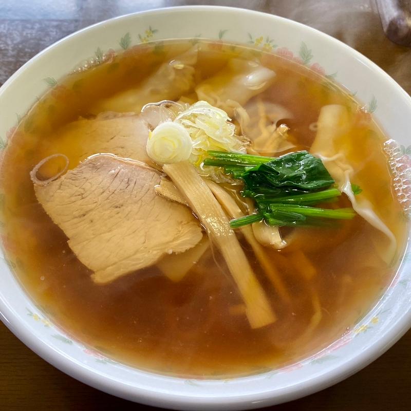 ワンタンメン(小盛り)(三平食堂)