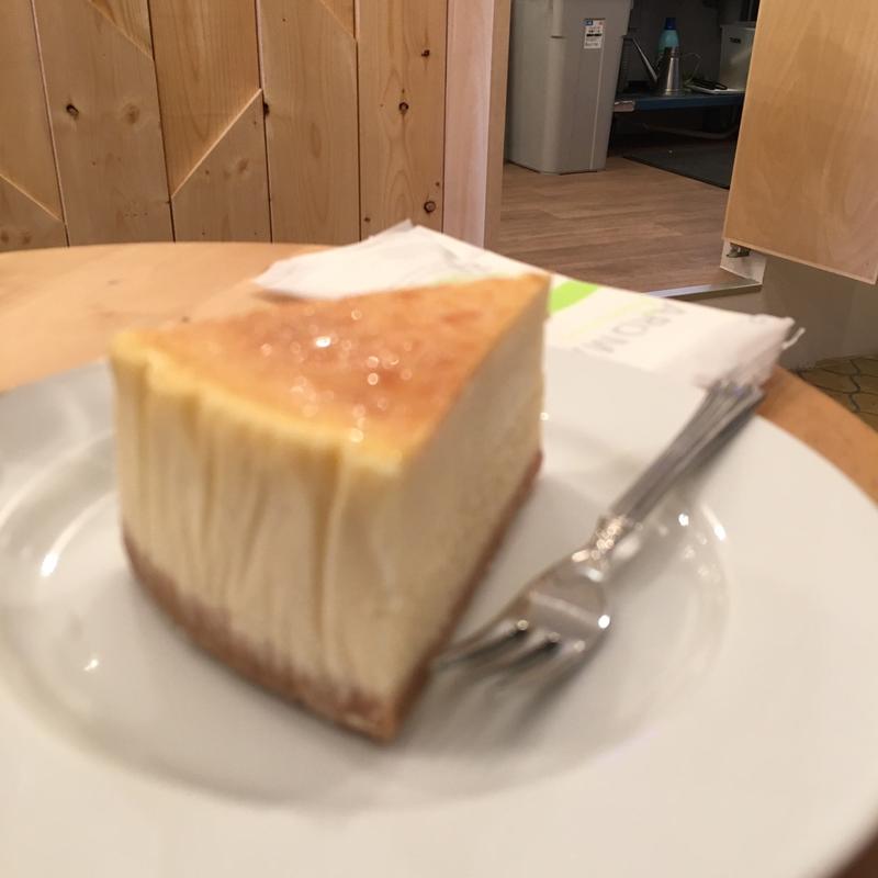 チーズケーキ(チャトラコーヒー)
