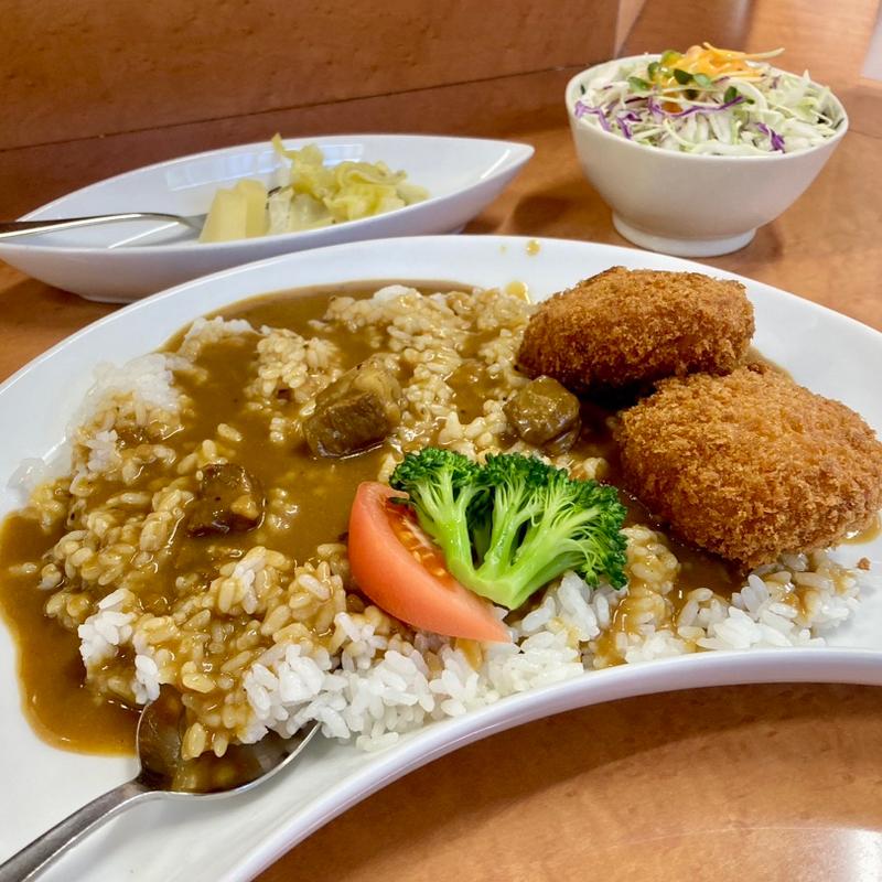 ビーフカレー中　カニクリームコロッケtp(オージャスカレー)