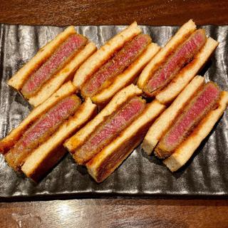 ヒレカツサンド(炭火焼肉ふちおか)