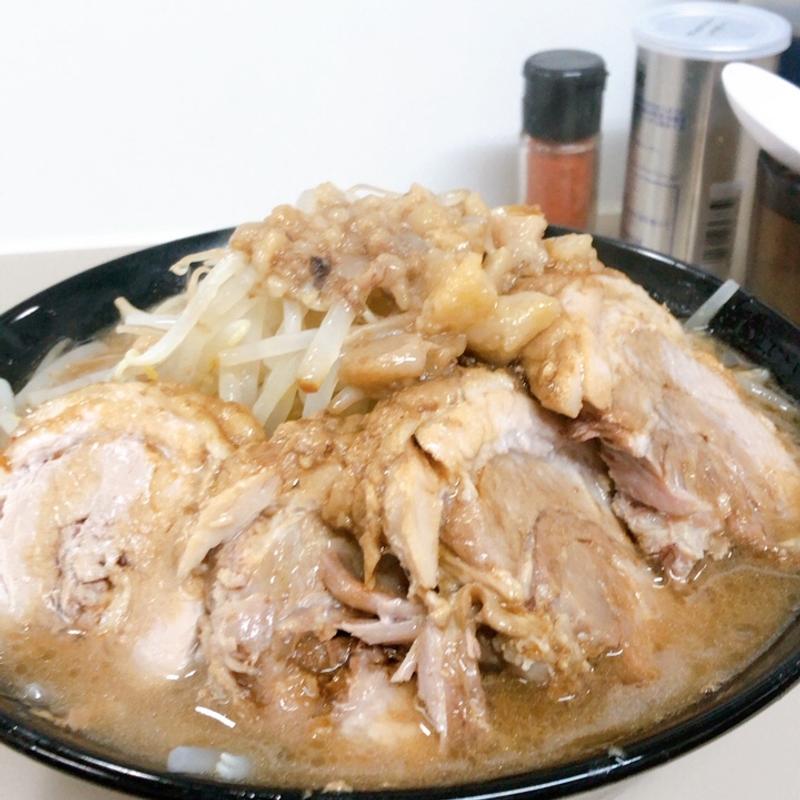 小豚ラーメン(夢を語れ 山梨)