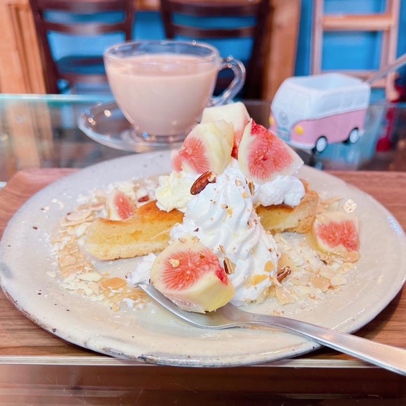 いちじくマスカルポーネタルト(カフェ 木製ロケット)