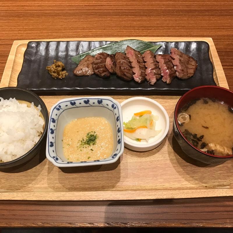 (炙り牛たん万 イオンモール座間店)