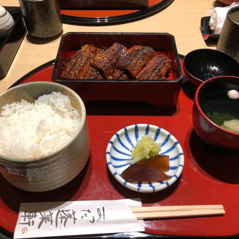 (あつた蓬莱軒 本店)