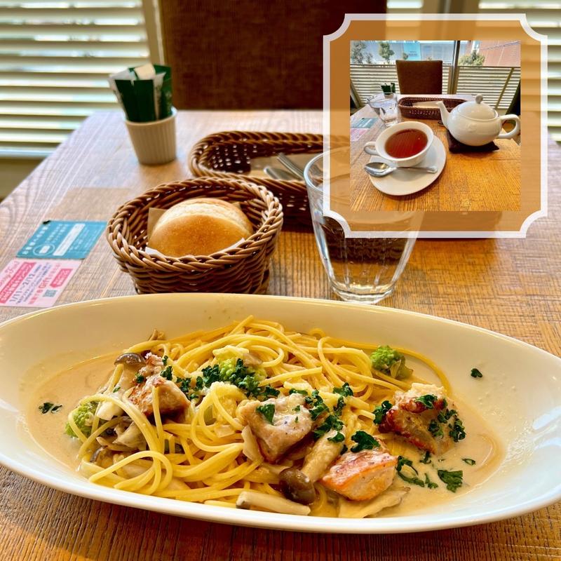 チキンと3種きのこのクリームソイソースパスタ(パン付き)(アフタヌーンティー・ティールーム くずはモール)