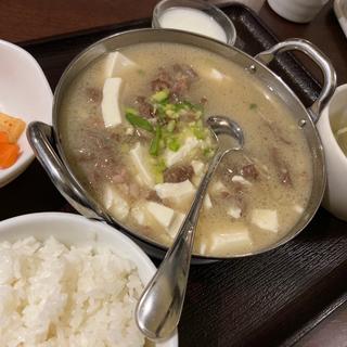 ラム肉と豆腐、春雨鍋(錦秀菜館 神保町店)