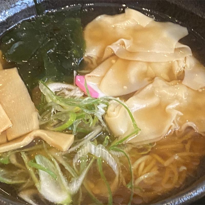 麺ランチのワンタン麺（カキフライと唐揚げ付き）(いまここ和食 武屋食堂 北目町店)