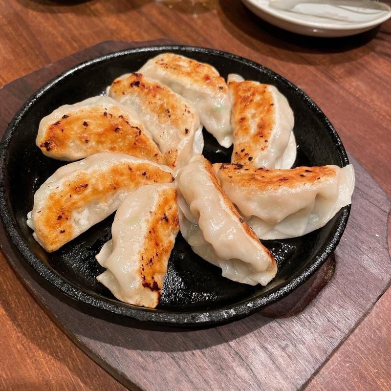 鉄鍋餃子(モツ兵衛 三田店 )