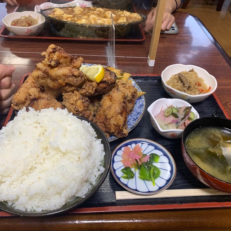 唐揚げ定食(おとも苑食堂)