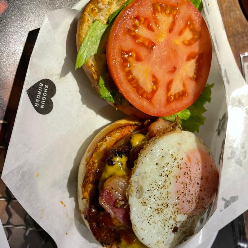 ベーコンチーズエッグオニオン(ショーグンバーガー 新宿総本店（SHOGUN BURGER Shinjyuku）)