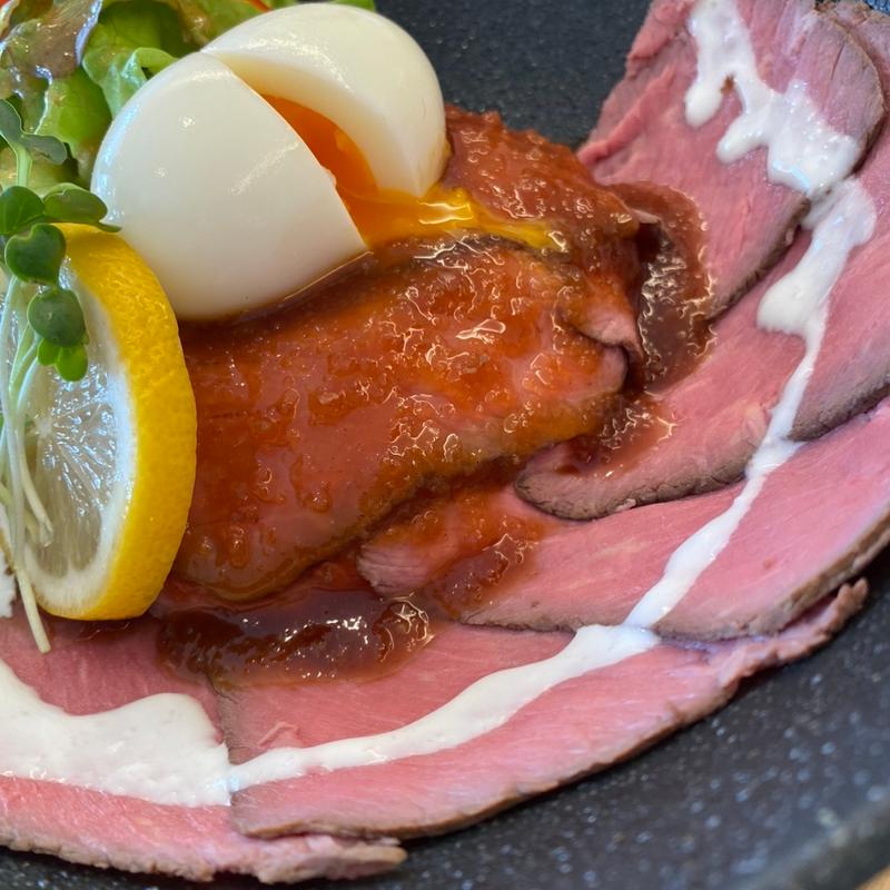 ローストビーフ丼(Rtable)