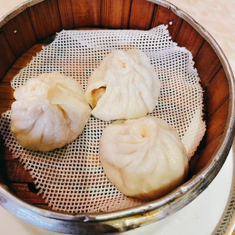 スープ入り小籠包 2ヶ(四川料理刀削麺 川府 神保町店 （せんふう）)