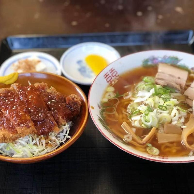 ラーメン・ミニかつソース丼(すがい食堂バイパス店)