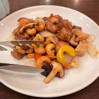 鶏肉カシューナッツ炒め(たけくま)