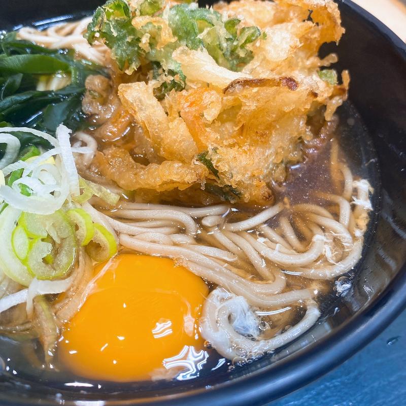 朝そば（ミニかき揚げ天＋玉子）(箱根そば 豊洲店 )