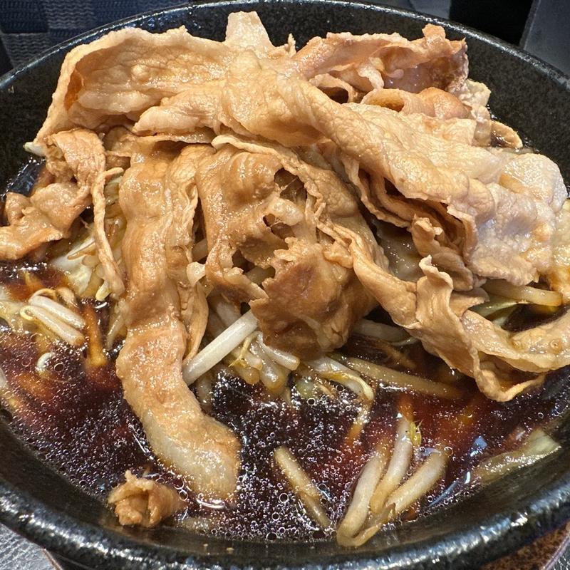 黒醤油ラーメン(傾奇御麺 天神橋本店)