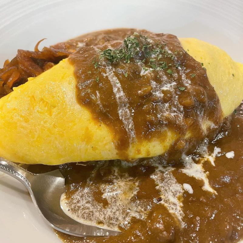 オムカレー(旭川珈琲 カフェ・ドゥ・コリンズ)