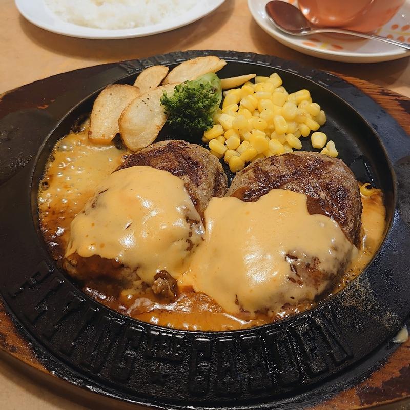 デミチーズ爆弾ハンバーグセット(フライングガーデン 下館店 )