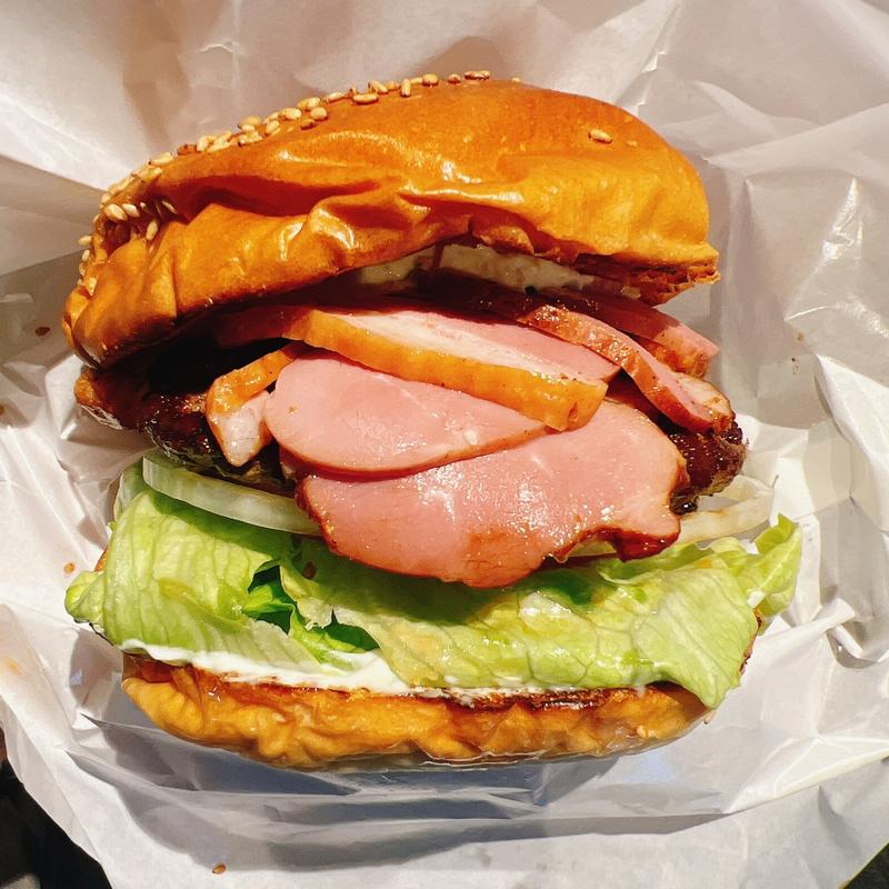 サワークリームオニオンwithスモークダックバーガー(ブラザーズ 日本橋店)