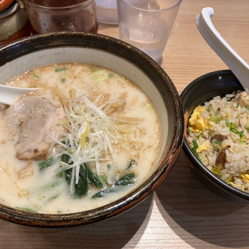 半チャーハンセット(俺流塩らーめん 池袋東口店)