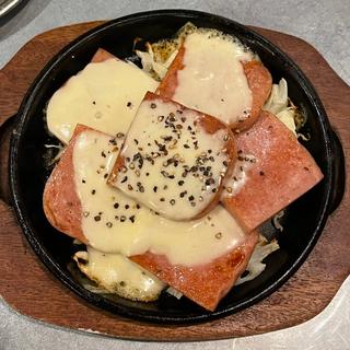 スパムチーズ(福島応援団 大分からあげと鉄板焼 勝男)