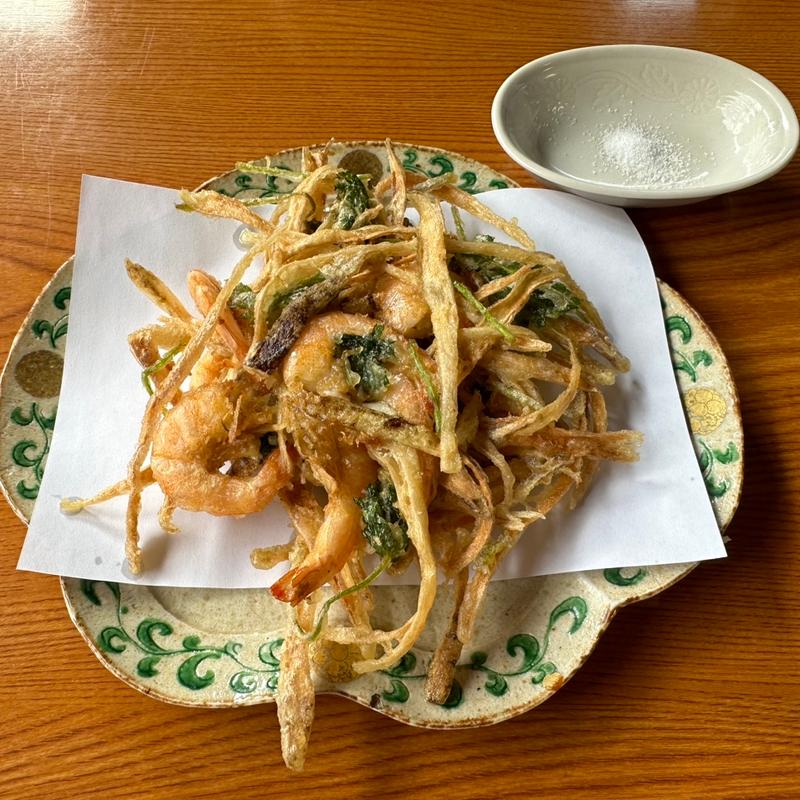 がら海老とごぼうのかき揚げ(芳泉庵)