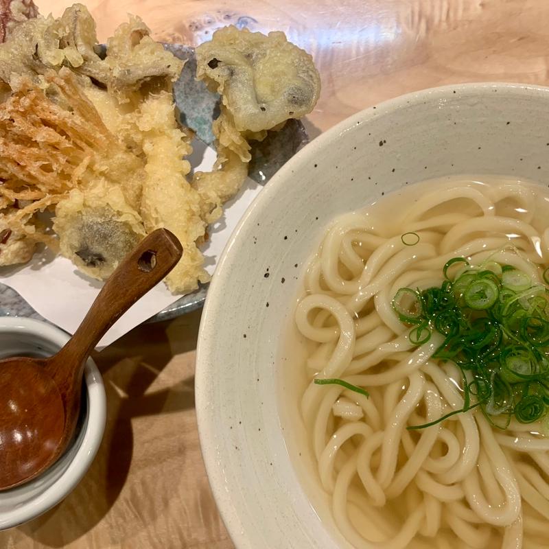 きのこ天かけ(うどん屋 新堀)