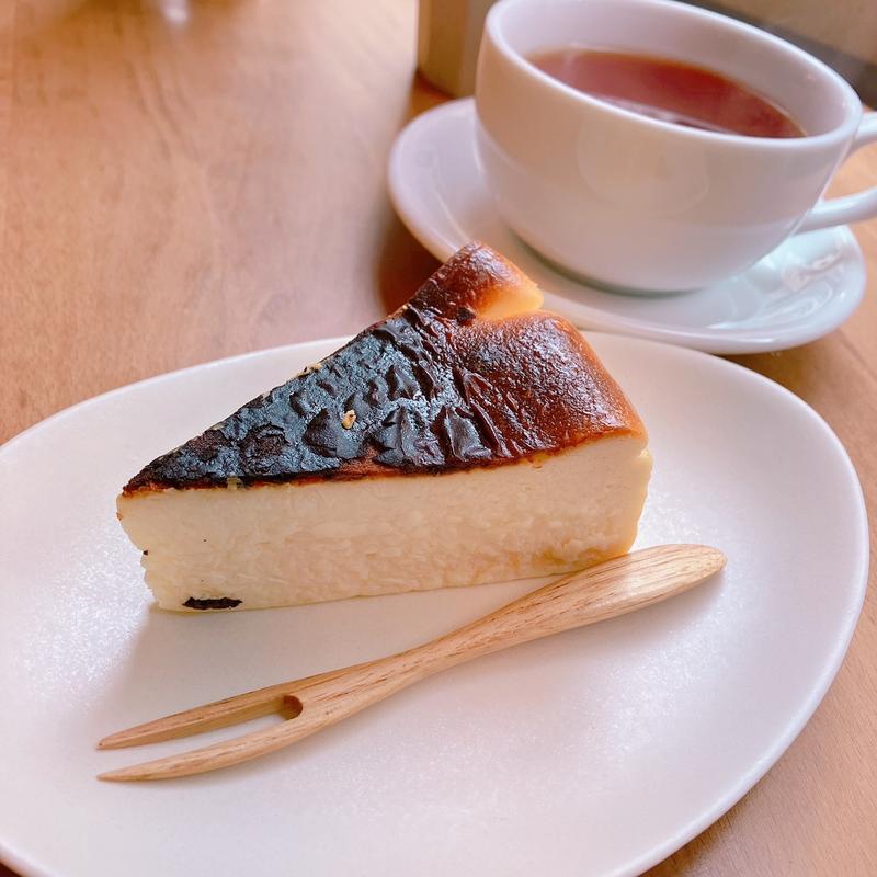 バスクチーズケーキ(HOT SAND LAB mm)