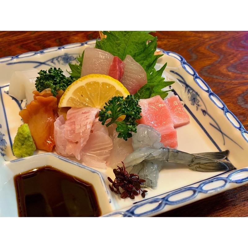 刺身盛り合わせ(太閤寿し （たいこうずし）)