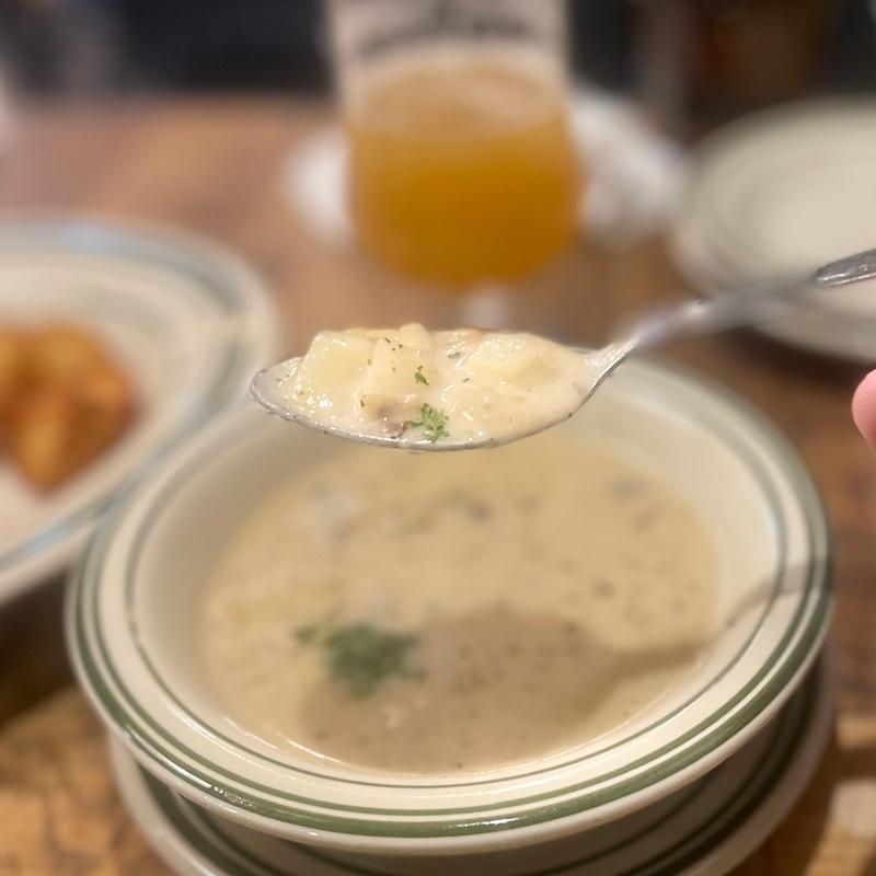 ニューイングランド風クラムチャウダー(マンチズ バーガー シャック （MUNCH'S BURGER SHACK）)